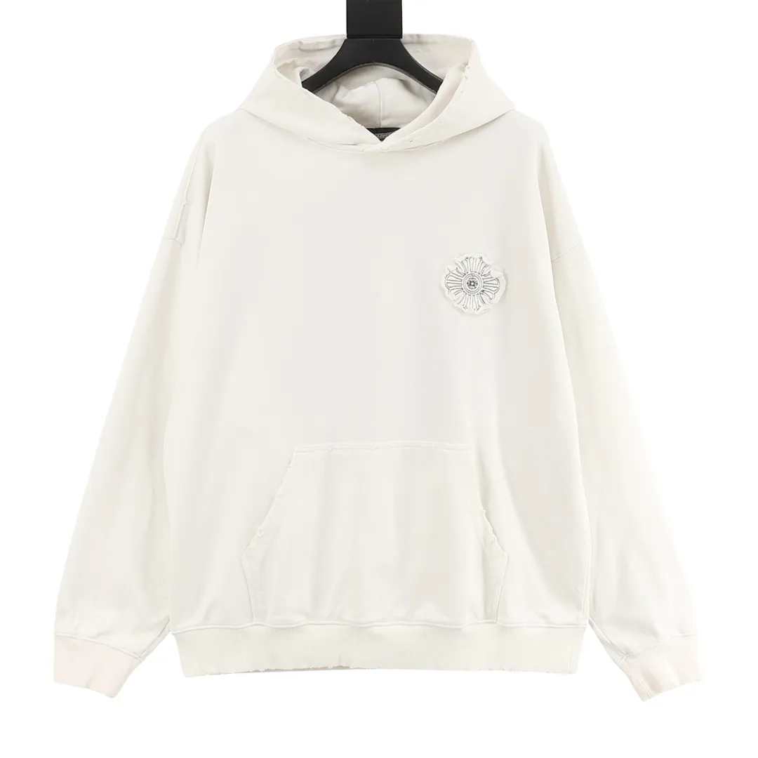 P580 Chrome Hearts/Chrome Hearts Heavy Industry Cross Logo Patch Embroidery Washed Burnt Flower Hooded Sweater Made of 430g pure cotton sweatshirt fabric with double yarns. The fabric is woven with double yarns and twisted together. It is 40% stronger than single yarn and forms a three-dimensional texture similar to the texture of tripe. It not only maintains the moisture absorption and breathability of pure cotton, but also achieves softness and non-collapse through double-strand thickening. Laser burnt patch embroidery. Frayed process Micro-label patch on the chest Large logo cross pattern on the back Heavy-duty laser burnt three-dimensional patch embroidery pattern design Washed and frayed The overall garment presents a lazy style Whether it is daily outings or sports and fitness, you can show your trendy attitude and become the focus of the street Complete with three logos OS loose fit Color: Washed black, Washed white Size: S-XL